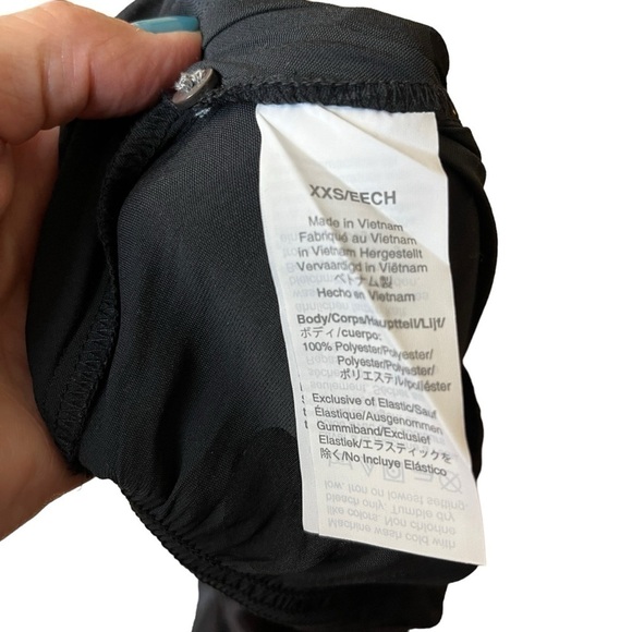 Madewell Wrap-Front Smock-Waist Jumpsuit in Dot Jacquard. Black Size XXS #825 - Picture 6 of 7